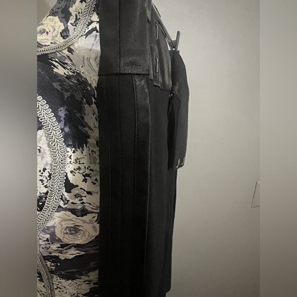 CLUB MONACO Tuxedo Style Skirt - Picture 4 of 6